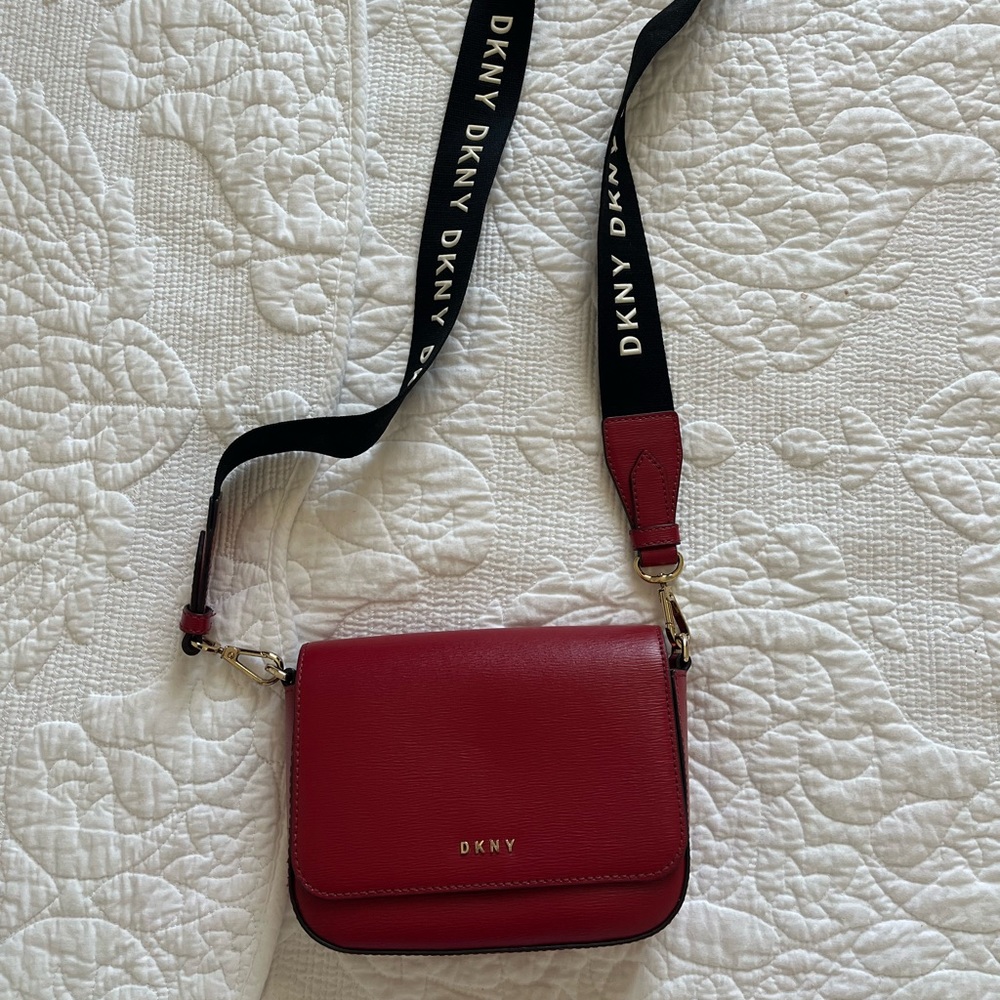 Dkny Shoulder Bag
